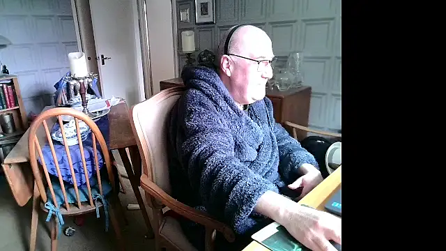 Adamdaddybear online show from 03-17-25, 09:33