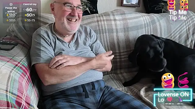 Adamdaddybear online show from 09-21-25, 07:43