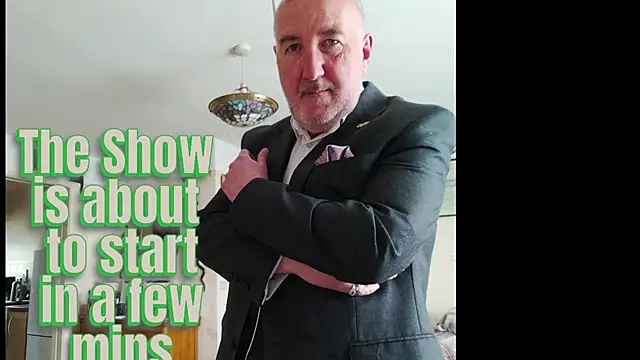 Adamdaddybear online show from 11-04-25, 07:07