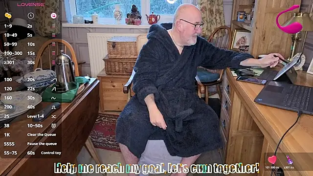 Adamdaddybear online show from 01-07-26, 08:17