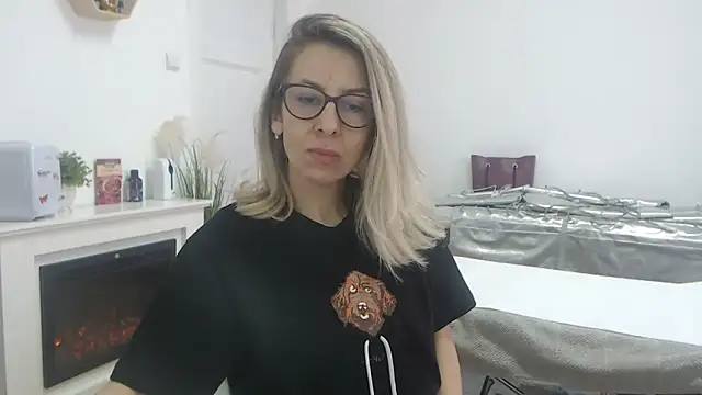 SukyGirl online show from 02-20-25, 12:04