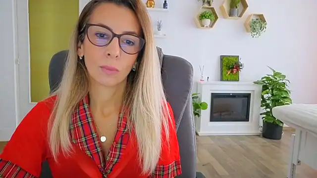 SukyGirl online show from 10-01-25, 06:08