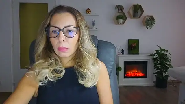 SukyGirl online show from 10-16-25, 07:20