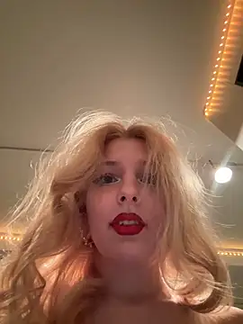Snapshot of XMelissaX chatting on 09-12-25, 07:47 XMelissaX online show from 09-12-25, 07:47