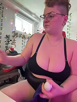 Sweetleeahxx online show from 03-06-26, 12:45