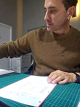 Snapshot of Lucas___81 chatting on 12-05-25, 05:31 Lucas 81 online show from 12-05-25, 05:31