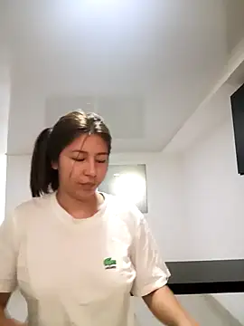 Sara Brownx online show from 12-21-25, 03:41