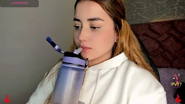 Lucia star   online show from 01-03-25, 06:14