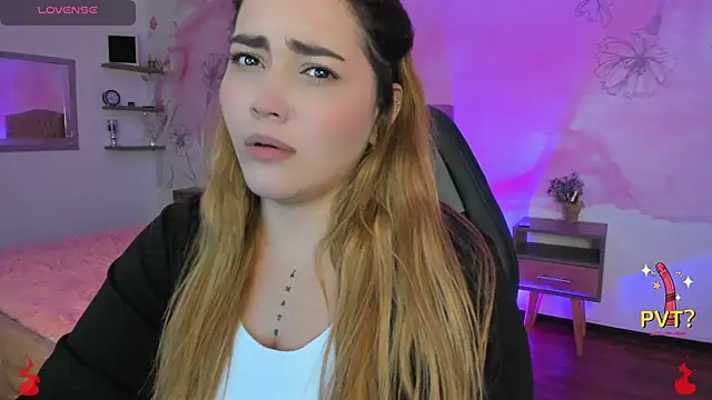 Lucia star   online show from 02-13-25, 05:48