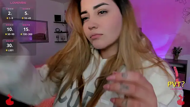 Lucia star   online show from 03-18-25, 06:14