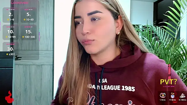 Lucia star   online show from 11-11-25, 01:27