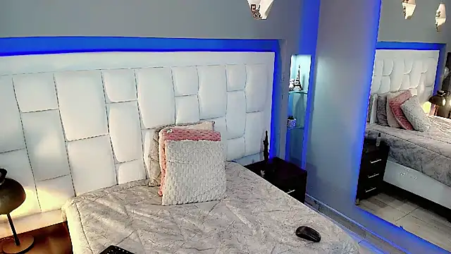 CuteAri online show from 01-31-25, 12:17