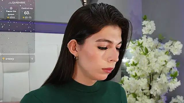 CuteAri online show from 09-28-25, 07:19