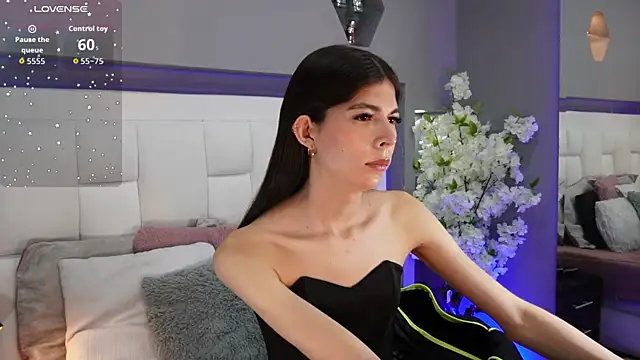 CuteAri online show from 10-17-25, 09:06