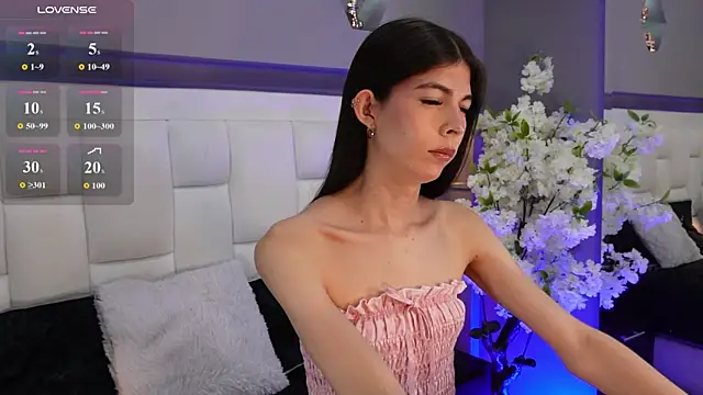 CuteAri online show from 11-14-25, 08:29