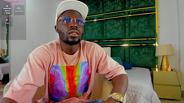 Latrellx7 online show from 02-10-25, 11:46