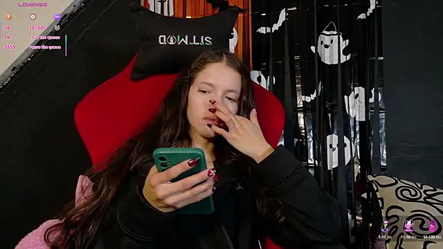 sweetdam12 online show from 10-21-25, 07:14