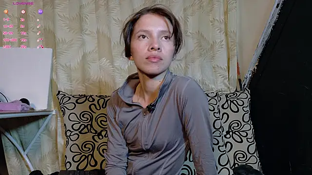 sweetdam12 online show from 11-21-25, 08:51