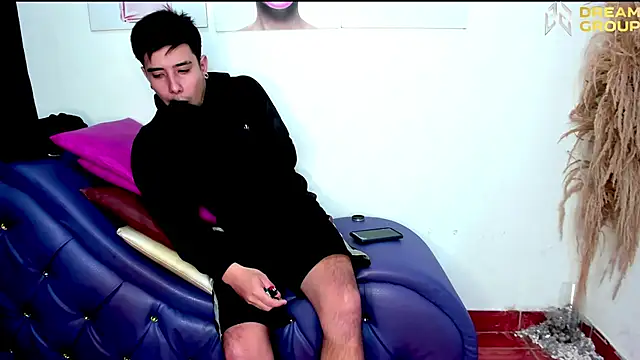 Yourslust  online show from 09-23-25, 01:03