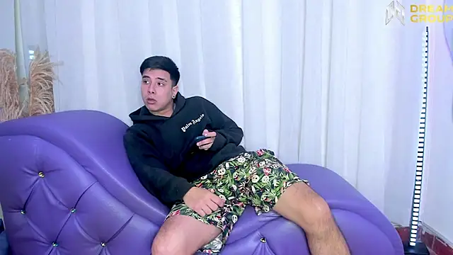 Yourslust  online show from 10-24-25, 01:18