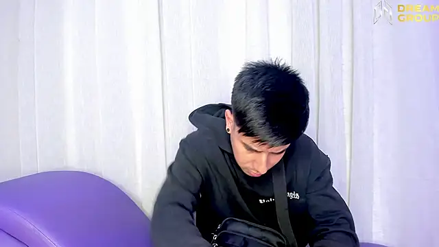 Yourslust  online show from 11-02-25, 01:24