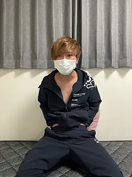 Snapshot of onimakura chatting on 01-10-26, 11:45 onimakura online show from 01-10-26, 11:45