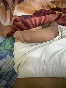 Snapshot of hamed-697 chatting on 01-18-25, 01:40 hamed-697 online show from 01-18-25, 01:40