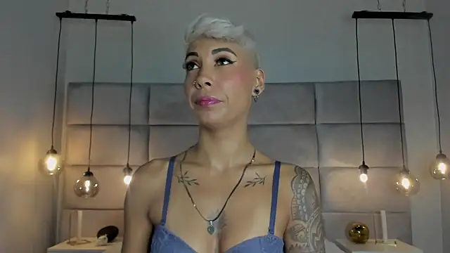 Snapshot of MiaMorgan_ chatting on 02-02-25, 12:02 MiaMorgan online show from 02-02-25, 12:02