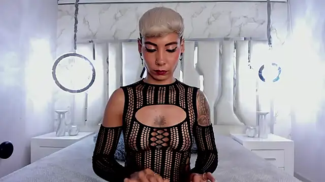 Snapshot of MiaMorgan_ chatting on 02-25-25, 02:33 MiaMorgan online show from 02-25-25, 02:33