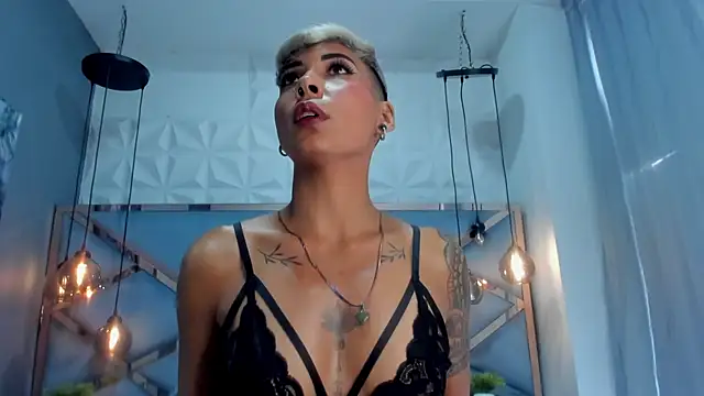 Snapshot of MiaMorgan_ chatting on 03-03-25, 04:35 MiaMorgan online show from 03-03-25, 04:35