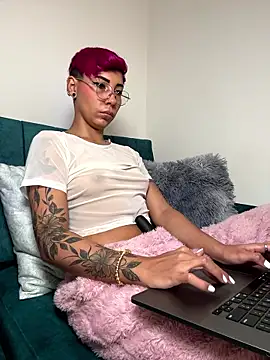 MiaMorgan  online show from 01-17-26, 01:05