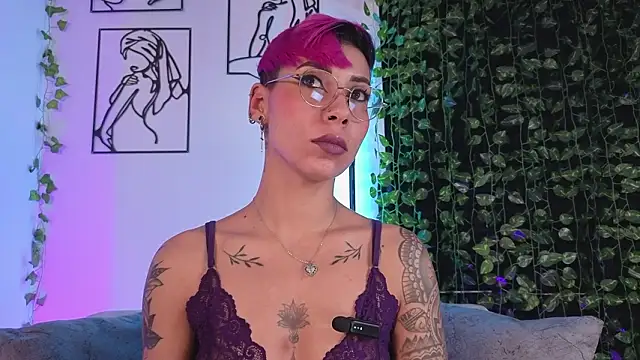 MiaMorgan  online show from 02-12-26, 02:01