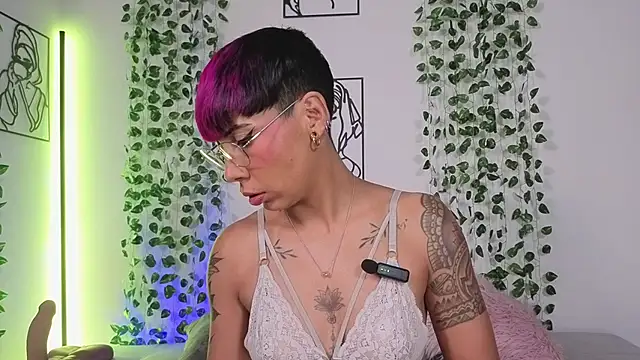 MiaMorgan  online show from 05-15-26, 04:03