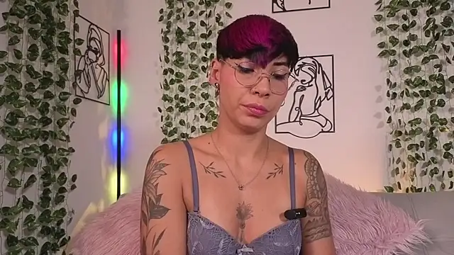 MiaMorgan  online show from 07-02-26, 01:50