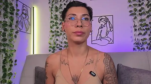 MiaMorgan  online show from 07-31-26, 11:53