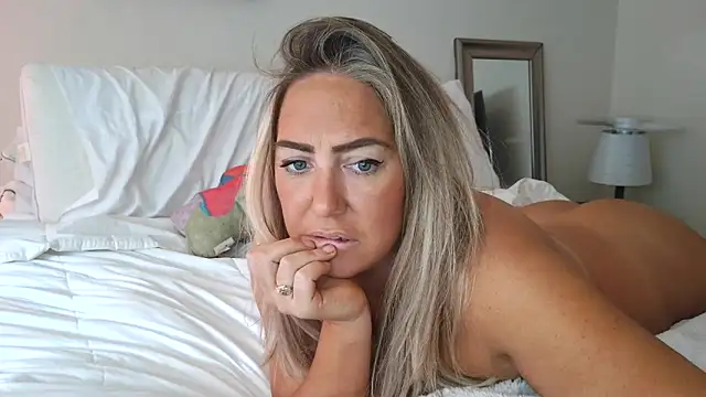 sunshinekisses online show from 11-04-25, 03:44