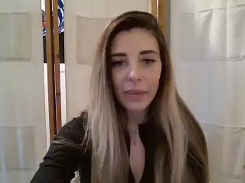 Snapshot of MissBella131 chatting on 01-09-25, 02:07 MissBella131 online show from 01-09-25, 02:07