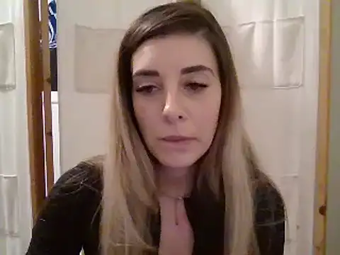 Snapshot of MissBella131 chatting on 01-09-25, 05:11 MissBella131 online show from 01-09-25, 05:11