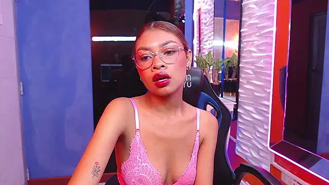 Perla prg online show from 02-28-25, 03:15