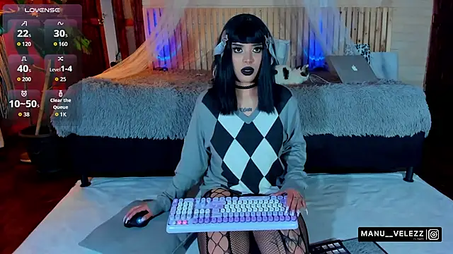 Manu Velez online show from 11-27-25, 06:04