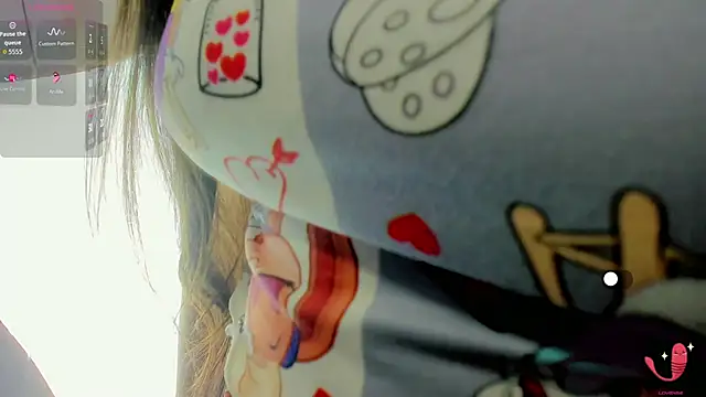 Snapshot of samy__milf chatting on 03-03-26, 07:42 samy milf online show from 03-03-26, 07:42