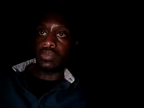 Snapshot of DevinToore chatting on 10-23-25, 08:35 DevinToore online show from 10-23-25, 08:35