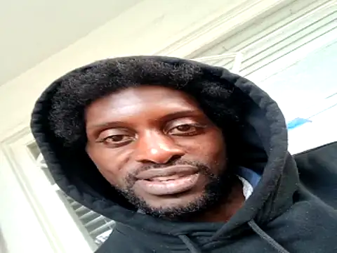 Snapshot of DevinToore chatting on 11-14-25, 05:55 DevinToore online show from 11-14-25, 05:55