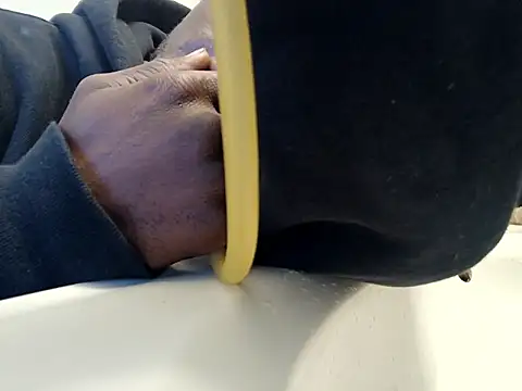 Snapshot of DevinToore chatting on 12-01-25, 11:21 DevinToore online show from 12-01-25, 11:21