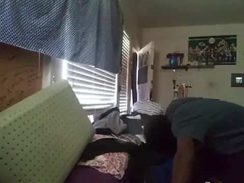 Snapshot of DevinToore chatting on 03-05-26, 04:36 DevinToore online show from 03-05-26, 04:36