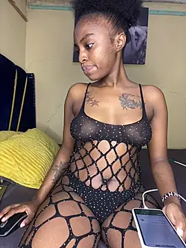 Sasha-smiles online show from 03-06-26, 11:17