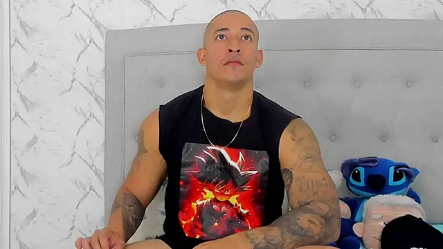 luigiferrara online show from 10-27-25, 09:41