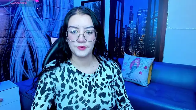 Snapshot of Violetaa_diazz chatting on 03-15-25, 08:10 Violetaa diazz online show from 03-15-25, 08:10
