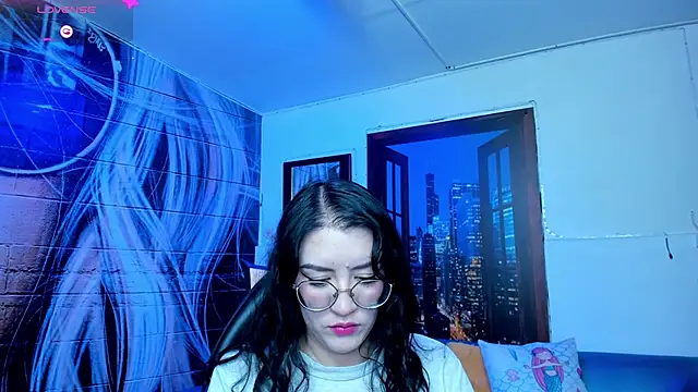 Snapshot of Violetaa_diazz chatting on 03-22-25, 08:15 Violetaa diazz online show from 03-22-25, 08:15