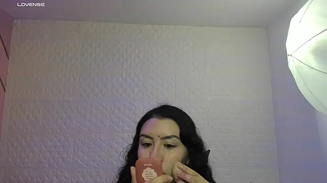Snapshot of Violetaa_diazz chatting on 09-30-25, 09:09 Violetaa diazz online show from 09-30-25, 09:09